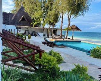 Avo Boutique Hotel - Uroa
