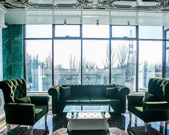 Emerald Hotel - Bakoe - Lounge