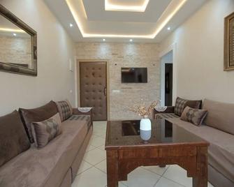 Modern apartment near beaches and airport - Tetuán - Sala de estar