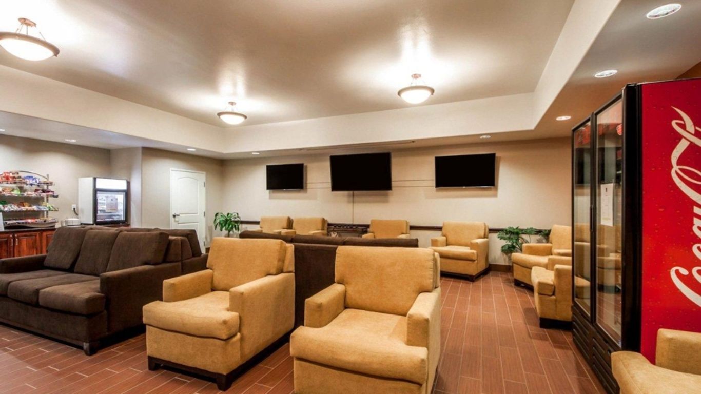 Clarion Hotel Broken Arrow - Tulsa