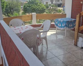 Hermosa casa en playa pulpos, cerca de las playas, comercial KM40 . - Punta Hermosa - Balcón