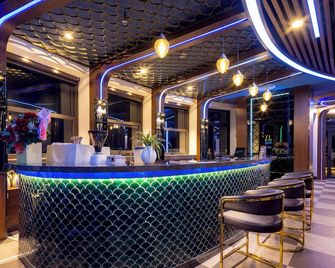 Annova Nha Trang Hotel - Nha Trang - Bar