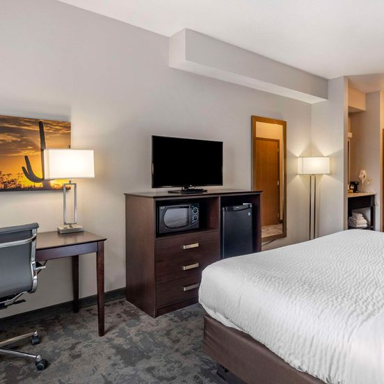 Bedroom view of Clarion Inn Kingman I-40 Route 66