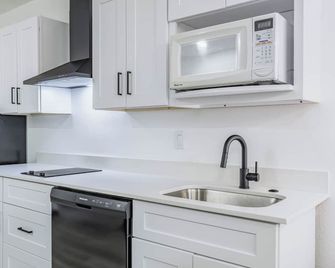 Los Lunas/Western Skies Inn And Suites - Los Lunas - Cocina
