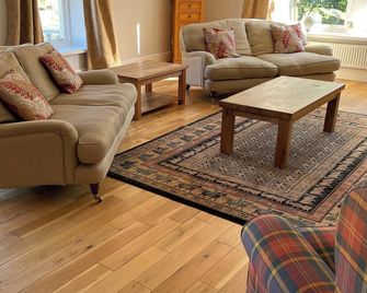 Cottage for 6 in stunning rural location (Beech) - Biggar - Obývací pokoj