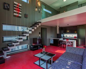 Athina Art Apartments - Athens - Living room