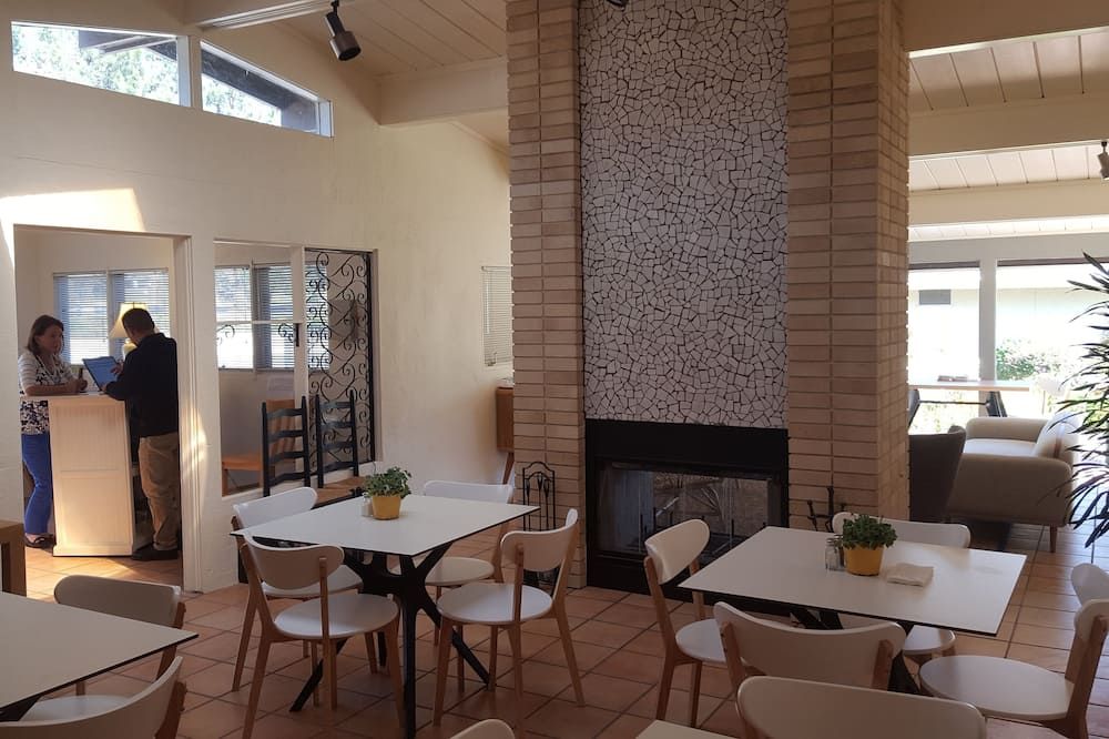 كونتينتا إن