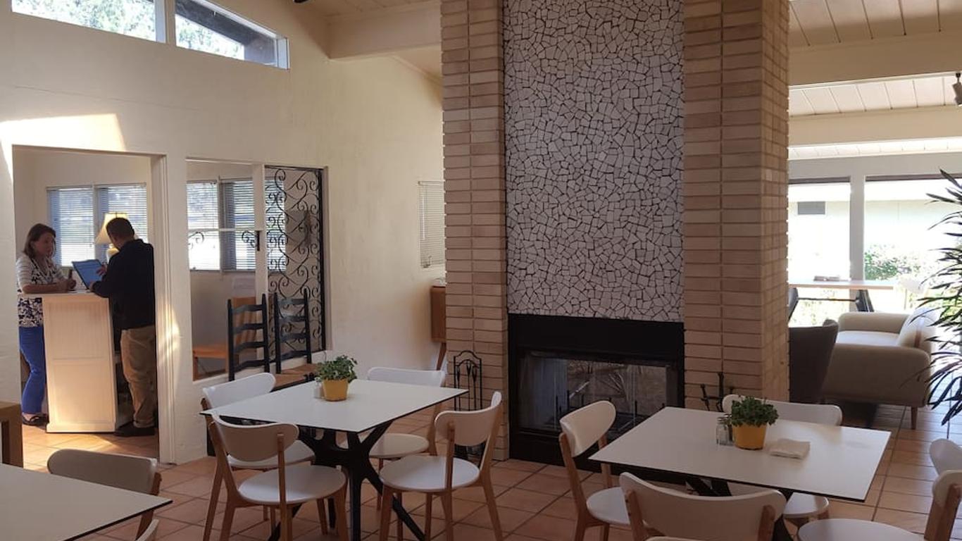 Contenta Inn