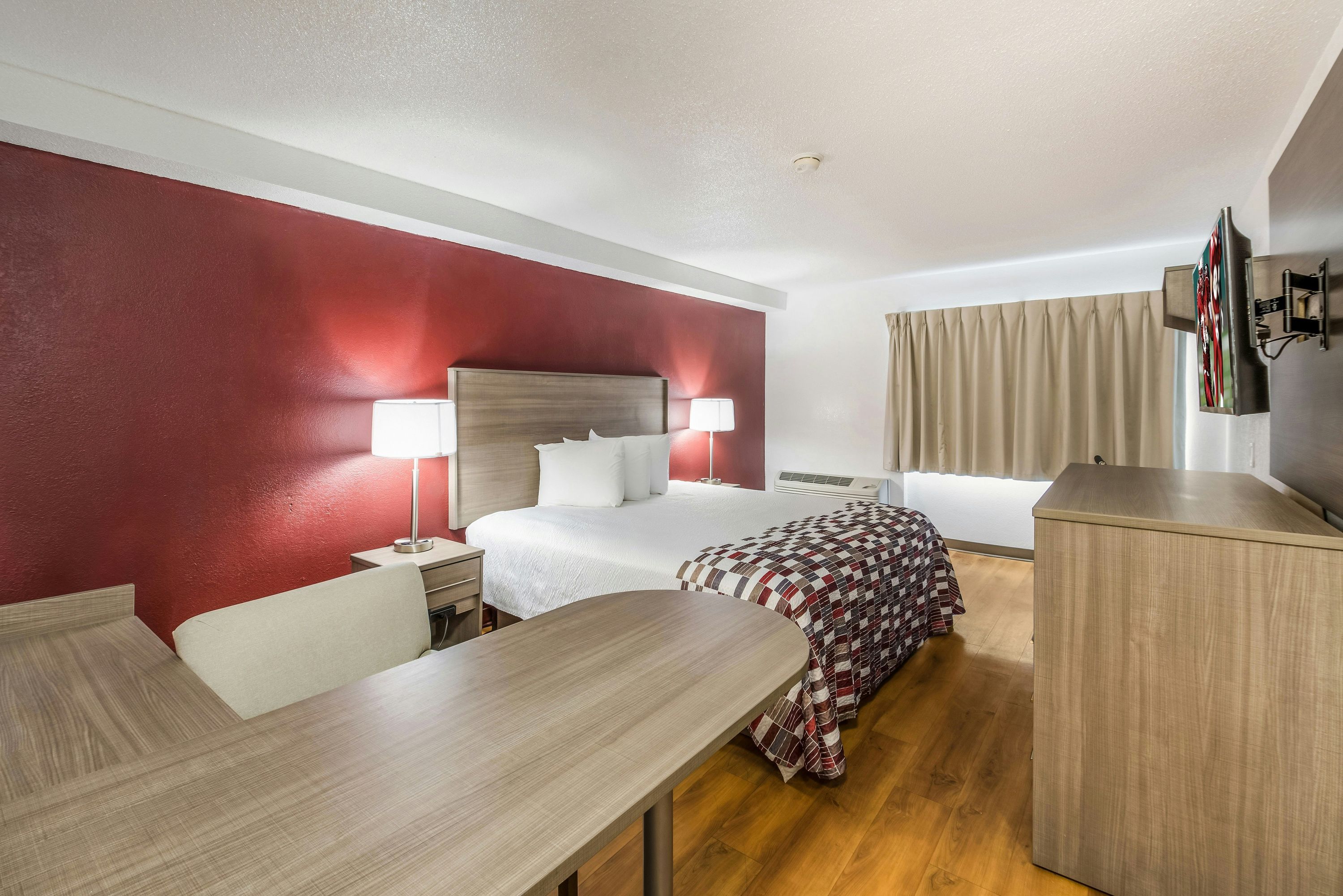 Red Roof Inn Rochester - Airport - רוצ'סטר - חדר שינה