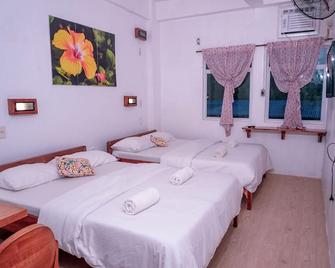 Sea Horse Guest House - קורון - חדר שינה