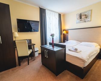Casino & Hotel ADMIRAL Ptuj - Ptuj - Slaapkamer