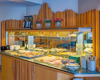 Aspire Kronprinz, Trademark Collection by Wyndham - Schwäbisch Hall - Buffet