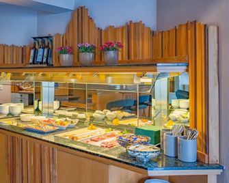 Aspire Kronprinz, Trademark Collection by Wyndham - Schwäbisch Hall - Buffet