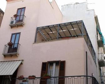 B&B La Terrazza Sul Porto - Trapani - Edificio