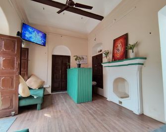 Guru Homestay - Rishikesh - Front desk