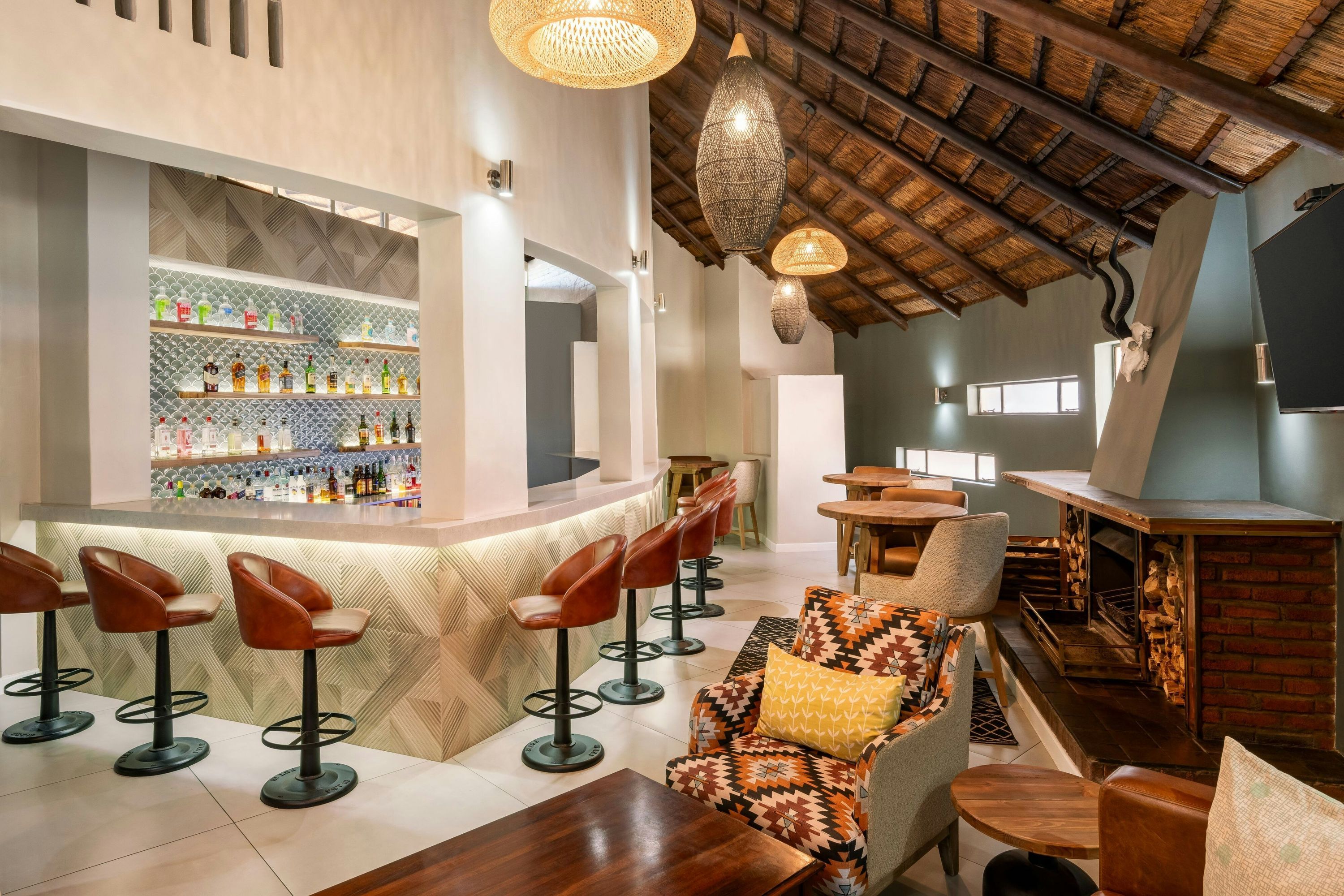 Protea Hotel by Marriott Oudtshoorn Riempie Estate - Oudtshoorn - Bar