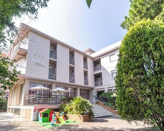Hotel Paglierani - San Mauro a Mare - Bâtiment