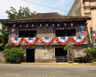 Urban deca by Gracey 2 br Mandaue Cebu - Mandaue City - Gebouw