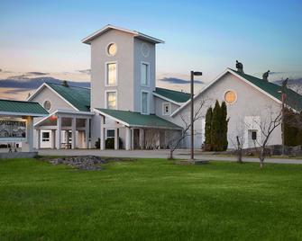 Prospectors Inn - Kirkland Lake - Edificio