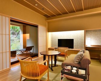 Kyo Yunohana Resort Suisen - Kameoka - Salon