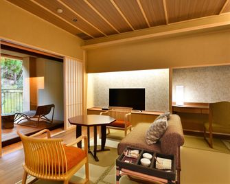Kyo Yunohana Resort Suisen - Kameoka - Salon