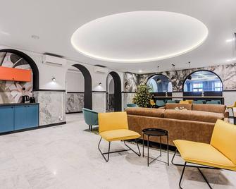 Apartamenty Lalka By Shortstaypoland - Lublin - Lounge