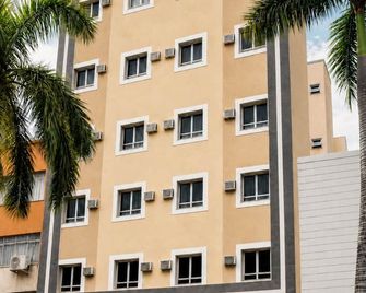 Center Hotel - Duque de Caxias - Gebouw
