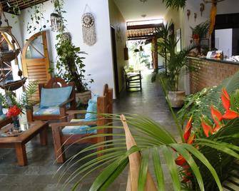 Hotel Pousada Arco Iris - Barra de Santo Antônio - Lobby