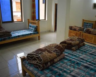 Marwa Hotel and Restaurant - Abbottabad - Bedroom