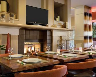 Hilton Garden Inn Flagstaff - פלגסטאף - חדר אוכל