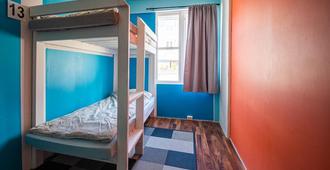 Tromso Activities Hostel - Tromso - Camera da letto