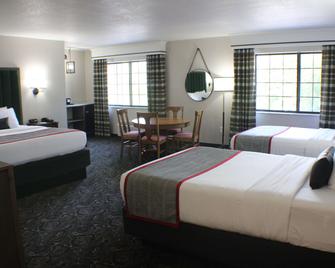 Quality Inn - West Branch - Bedroom