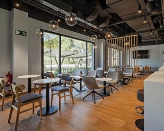 ibis budget Madrid Aeropuerto - Madrid - Restaurant