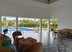 Homestay Villa Pekanbaru - Pekanbaru - Alberca
