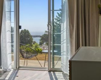 Blackberry Inn - Mendocino - Balcony