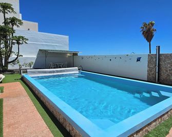 Casa Roja (6)- Holiday home Quiet complex, salt water pool, Boule, Centre Tias - Tías - Piscine