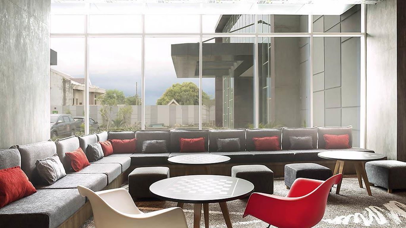 Ibis Makassar Losari (2015 年 1 月開幕) - 瑪加沙