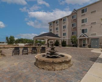 Four Corners Inn & Suites - Aztec - Edificio