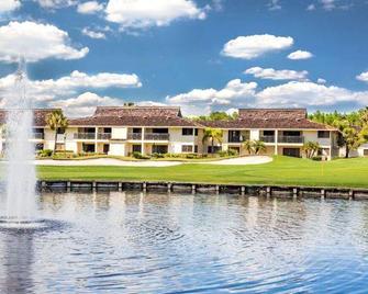 Tampagolfvillas By Americanvacationliving 7 Room - Wesley Chapel - Gebouw