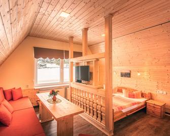 Ferienhotel Goldhübel - Neuhausen - Obývací pokoj