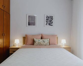 In Central - Alejandrópolis - Habitación