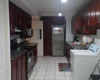 Pink House 604 - Ciudad de Guatemala - Cocina