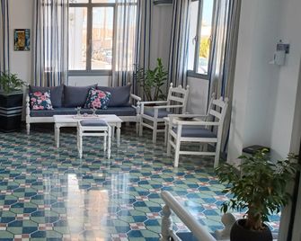 Serifos Beach Hotel - Livadi - Lobby
