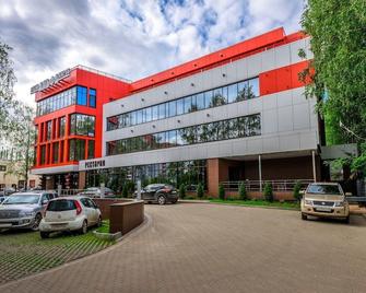 Alpha Business-Hotel - Kírov - Edificio