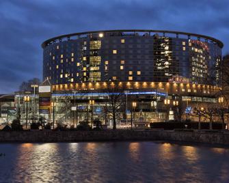 Maritim Hotel Frankfurt - פרנקפורט אם מיין - בניין
