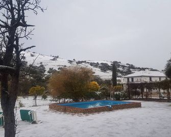 Cortijo Grazalema piscina 5 Hbts con baño AC - Grazalema - Piscina