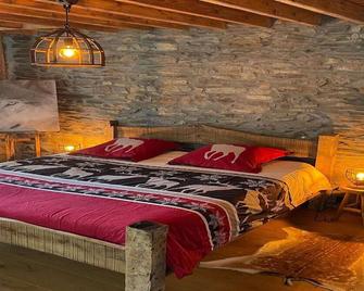 Holiday home in Bastogne with bubble bath - Bastenaken - Slaapkamer