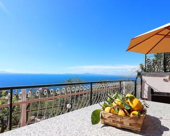 La Grazia di Totò - De Vivo Realty Vico Equense - Vico Equense - Balcony