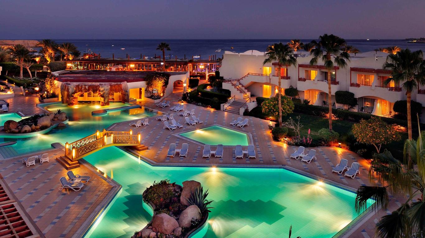 منتجع نعمة بيه بروميناد بإدارة أكوور