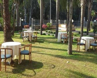 Oasi Park Hotel - Mascali